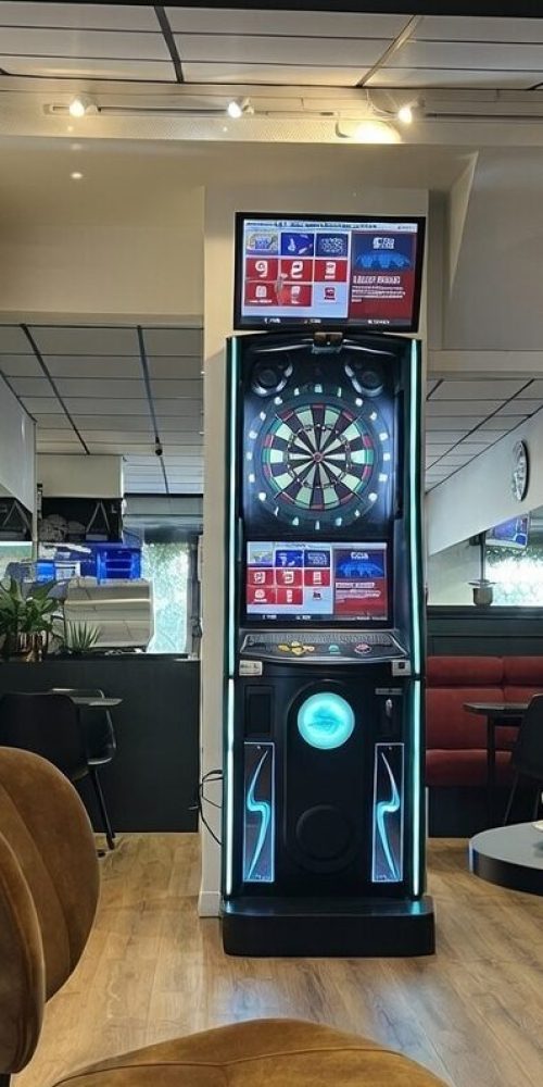 Salle intérieure du bar FDJ Le Rallye à Mouvaux avec jeu de fléchettes